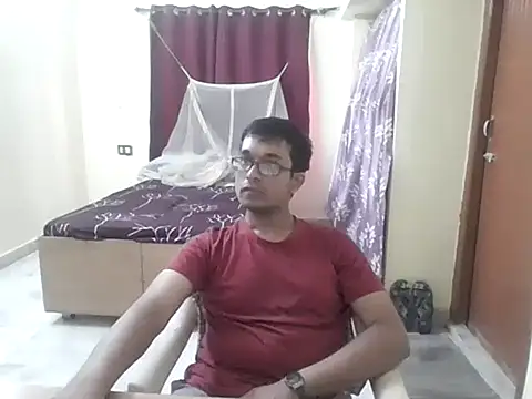 Snapshot of THE_NAKED_BOY chatting on 05-17-26, 04:45 THE NAKED BOY online show from 05-17-26, 04:45