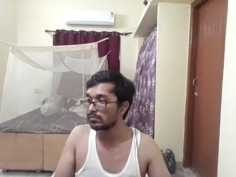 Snapshot of THE_NAKED_BOY chatting on 04-22-26, 02:57 THE NAKED BOY online show from 04-22-26, 02:57
