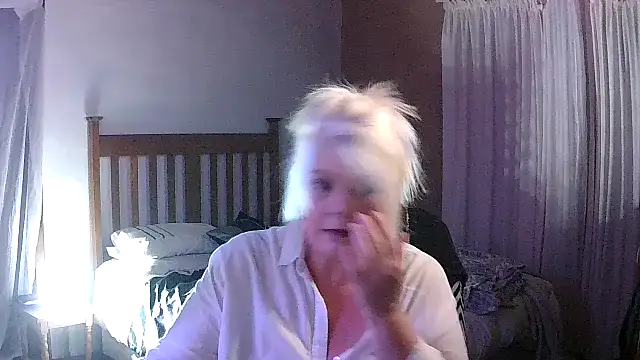 Miahotmilf online show from 01-10-26, 08:15