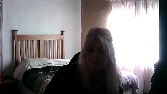 Miahotmilf online show from 02-06-26, 02:57