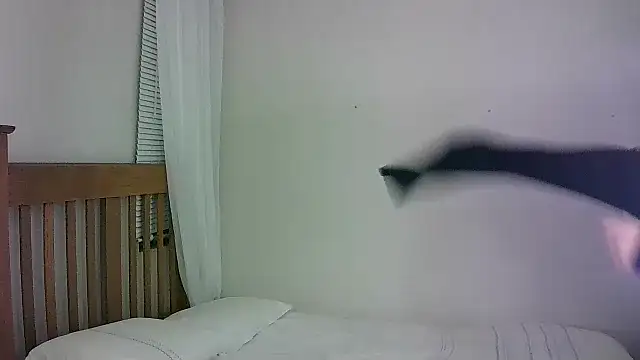 Snapshot of Miahotmilf chatting on 02-18-25, 06:47 Miahotmilf online show from 02-18-25, 06:47