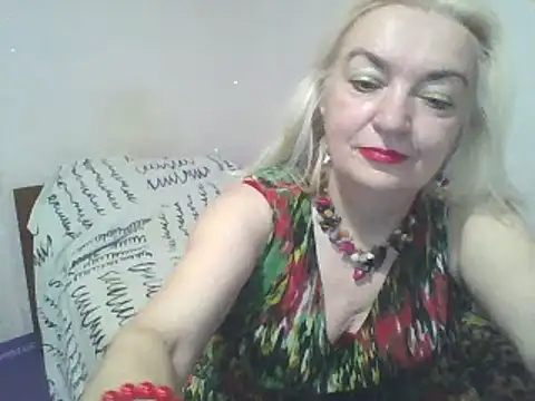 Snapshot of Meri798 chatting on 11-22-25, 08:35 Meri798 online show from 11-22-25, 08:35