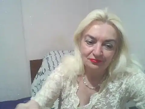 Snapshot of Meri798 chatting on 09-25-25, 02:39 Meri798 online show from 09-25-25, 02:39