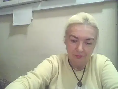 Snapshot of Meri798 chatting on 10-01-25, 05:39 Meri798 online show from 10-01-25, 05:39