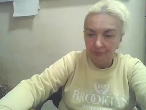 Snapshot of Meri798 chatting on 09-30-25, 07:20 Meri798 online show from 09-30-25, 07:20