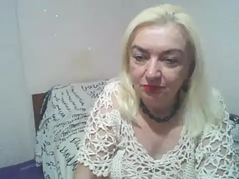 Snapshot of Meri798 chatting on 10-26-25, 10:32 Meri798 online show from 10-26-25, 10:32