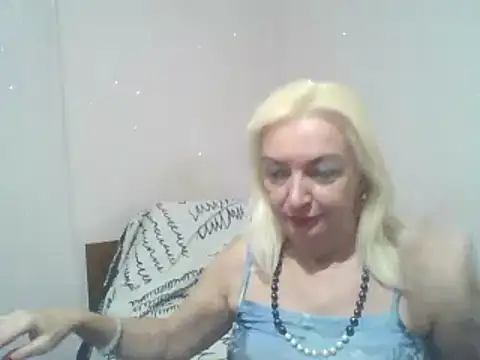 Snapshot of Meri798 chatting on 10-10-25, 08:20 Meri798 online show from 10-10-25, 08:20