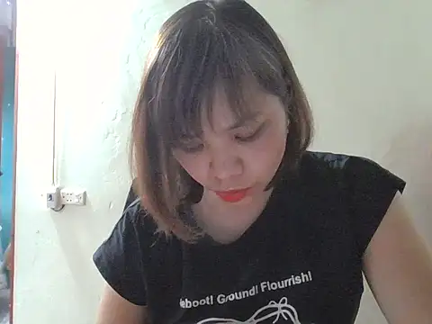 Angela-Eira online show from 10-28-25, 09:19