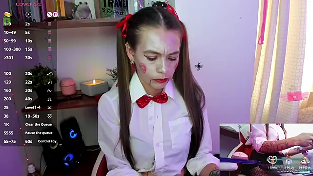 sweetlittlelisa online show from 10-28-25, 09:03