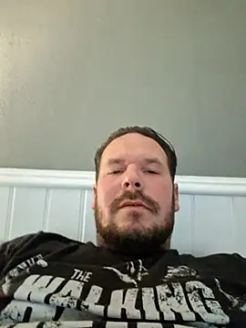 Snapshot of chrisB09 chatting on 12-02-25, 10:33 chrisB09 online show from 12-02-25, 10:33