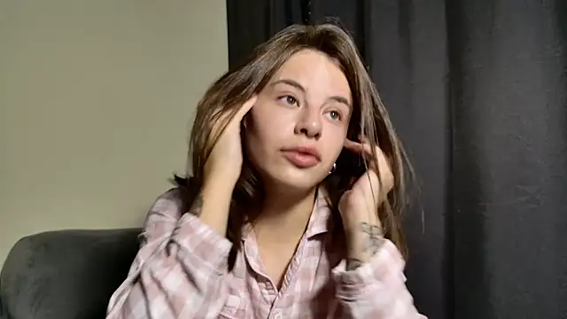 Snapshot of MazzyDoll chatting on 10-04-25, 05:53 MazzyDoll online show from 10-04-25, 05:53