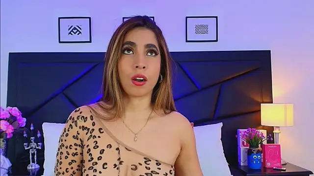 SophieCarther online show from 10-19-25, 12:30