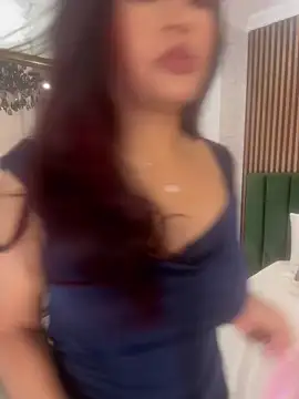 Snapshot of MonicaMoret chatting on 03-28-26, 12:39 MonicaMoret online show from 03-28-26, 12:39