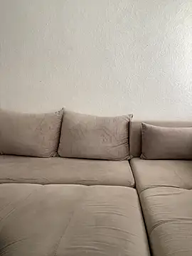 Snapshot of belle98 chatting on 10-05-25, 11:34 belle98 online show from 10-05-25, 11:34