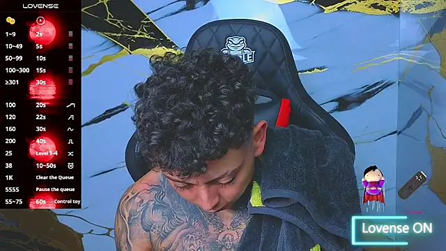 Kevin22 222 online show from 11-08-25, 04:16