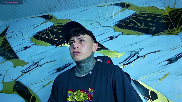 Kevin22 222 online show from 03-18-25, 09:53