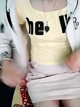 Luxcute286 online show from 03-16-26, 07:12