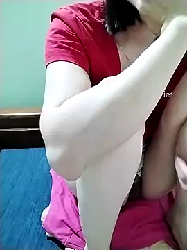 Luxcute286 online show from 04-04-26, 11:22