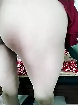 Luxcute286 online show from 06-15-26, 02:12