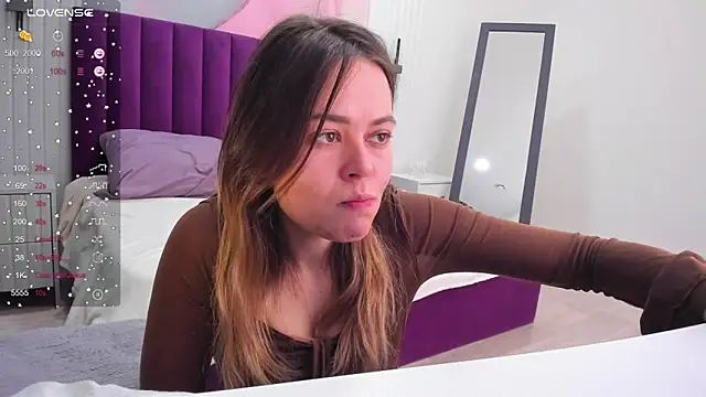 Snapshot of Kelly_Cuutie chatting on 02-23-25, 04:39 Kelly Cuutie online show from 02-23-25, 04:39