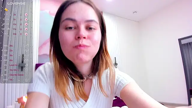 Snapshot of Kelly_Cuutie chatting on 03-21-25, 09:45 Kelly Cuutie online show from 03-21-25, 09:45