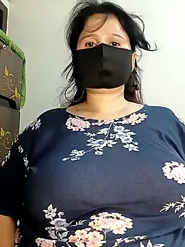 Snapshot of Tishani chatting on 09-09-25, 04:27 Tishani online show from 09-09-25, 04:27