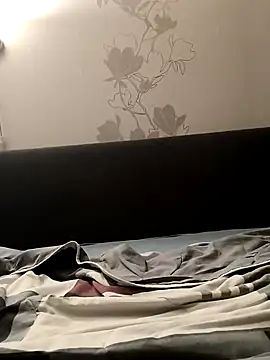 Naked Ben online show from 12-26-24, 07:13