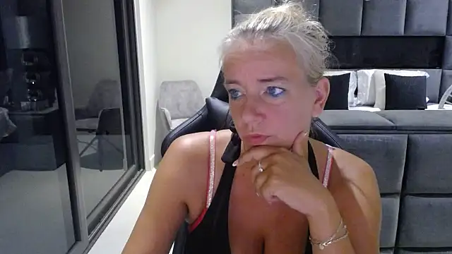 Wendysexyx online show from 01-08-26, 09:59