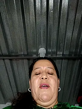 Snapshot of Fulopp15 chatting on 10-31-25, 08:05 Fulopp15 online show from 10-31-25, 08:05