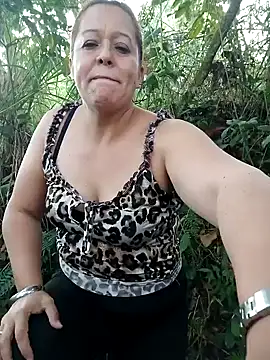 Snapshot of Fulopp15 chatting on 02-02-25, 12:24 Fulopp15 online show from 02-02-25, 12:24