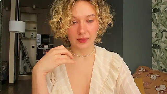 Lilith lutherlow online show from 02-16-26, 01:32