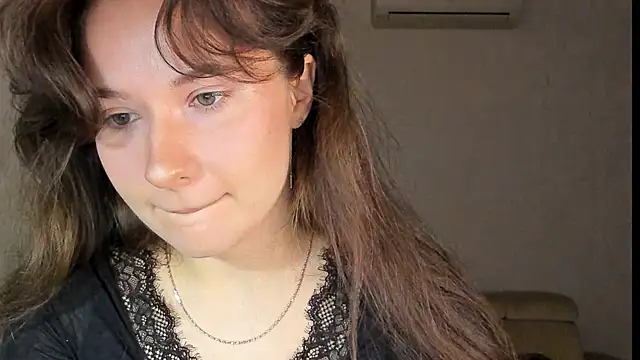 Lilith lutherlow online show from 12-13-24, 05:05