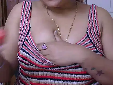 Snapshot of Manpreet_cute chatting on 12-13-25, 08:04 Manpreet cute online show from 12-13-25, 08:04