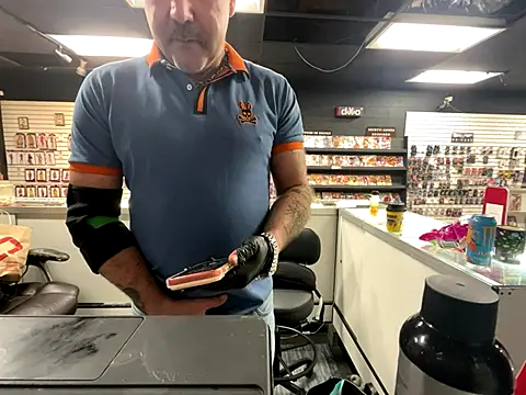 RawRyder8 online show from 11-26-25, 02:33