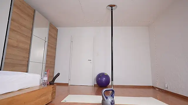 missdaisydiamond777 online show from 01-12-26, 10:33