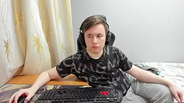 iliaskrislove online show from 06-11-26, 08:50