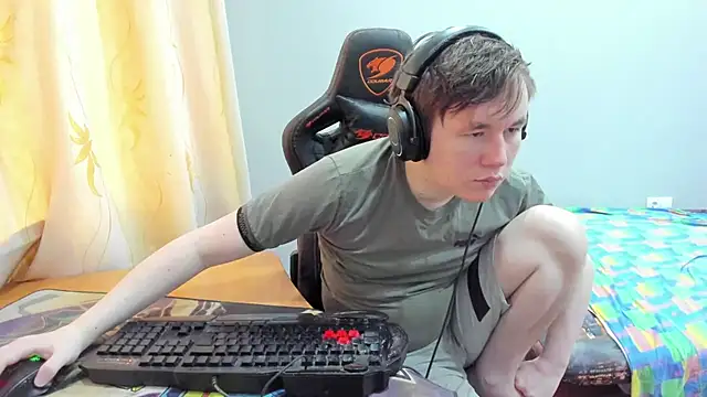 iliaskrislove online show from 07-18-26, 06:00