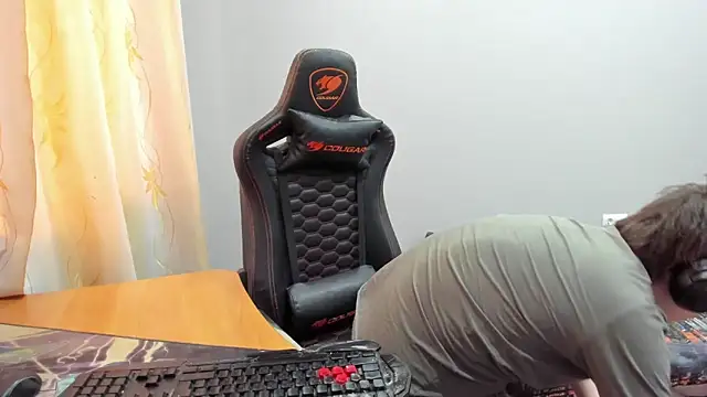 Snapshot of iliaskrislove chatting on 02-24-26, 04:35 iliaskrislove online show from 02-24-26, 04:35