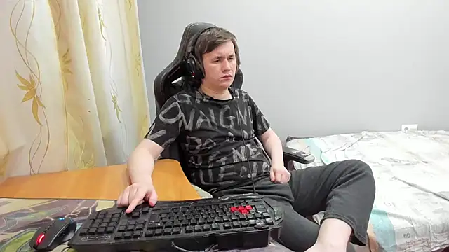 iliaskrislove online show from 04-01-26, 01:30