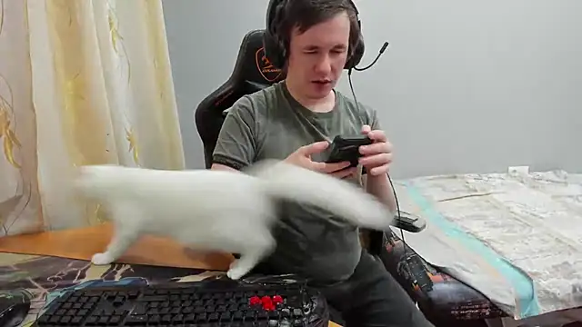 iliaskrislove online show from 03-08-26, 02:09