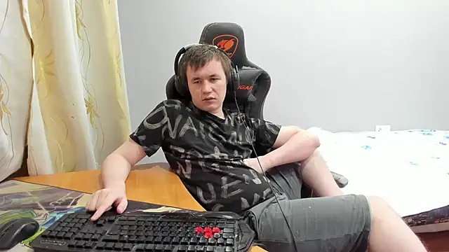 Snapshot of iliaskrislove chatting on 01-14-26, 12:47 iliaskrislove online show from 01-14-26, 12:47