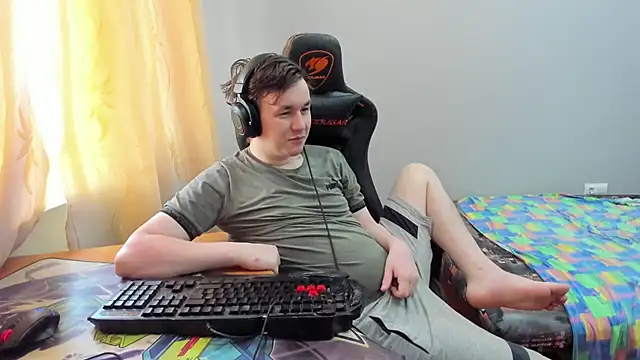 iliaskrislove online show from 07-21-26, 11:44