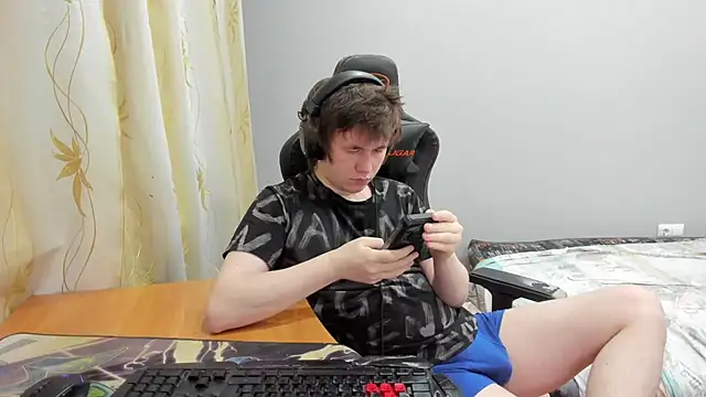 iliaskrislove online show from 04-03-26, 09:54