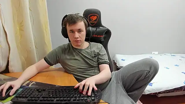 Snapshot of iliaskrislove chatting on 01-07-26, 04:34 iliaskrislove online show from 01-07-26, 04:34