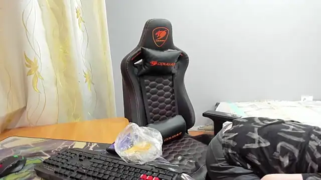 iliaskrislove online show from 03-25-26, 07:57