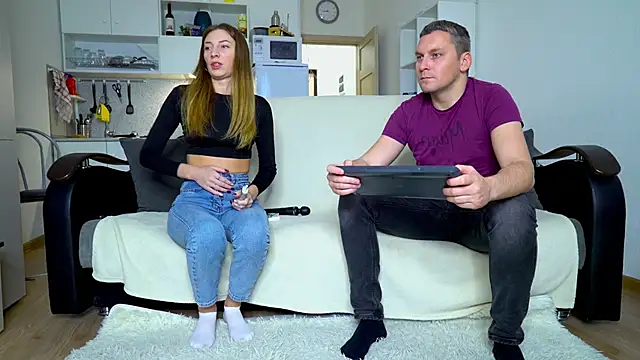 littlesweettifany online show from 11-07-25, 12:21