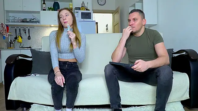 littlesweettifany online show from 12-04-25, 11:20