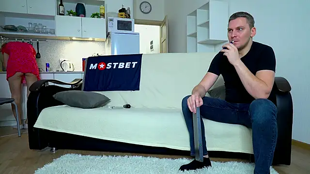 Snapshot of littlesweettifany chatting on 12-20-24, 09:00 littlesweettifany online show from 12-20-24, 09:00