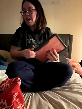 FreakNastyLacie online show from 12-04-25, 04:00