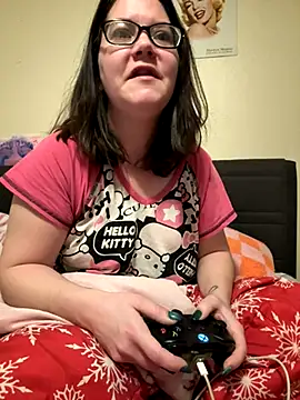 FreakNastyLacie online show from 11-25-25, 01:33